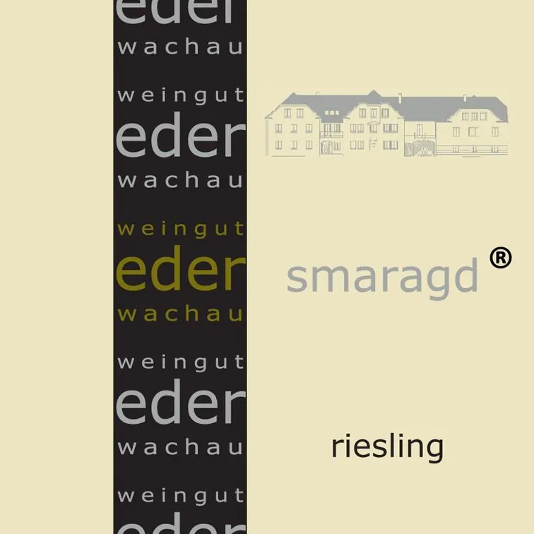 Smaragd Riesling Bottle