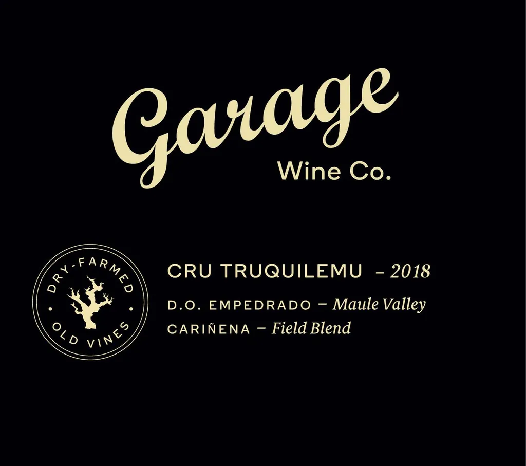 Cru Truquilemu Carignan Bottle