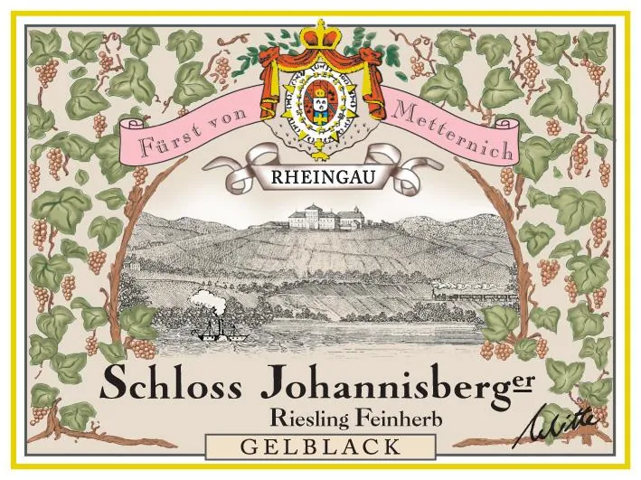 Rheingau Riesling Feinherb Gelback Bottle