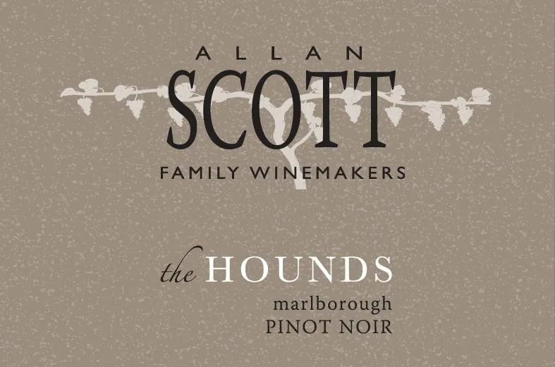 The Hounds Pinot Noir Bottle
