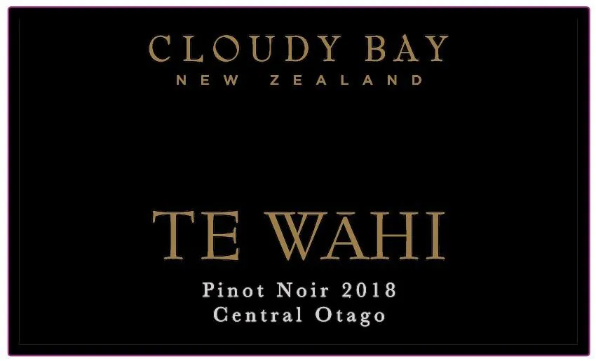 Te Wahi Pinot Noir Bottle