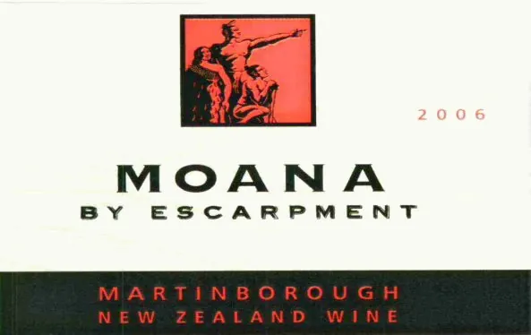 Moana Pinot Noir Bottle
