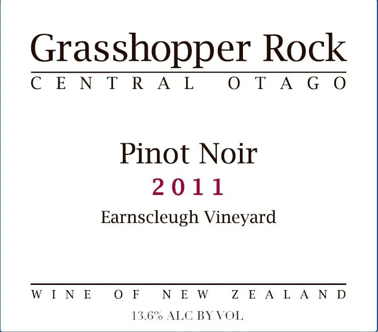 Earnscleugh Vineyard Pinot Noir Bottle