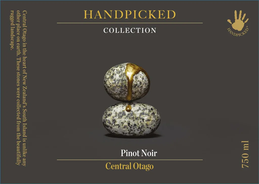 Collection Central Otago Pinot Noir Bottle