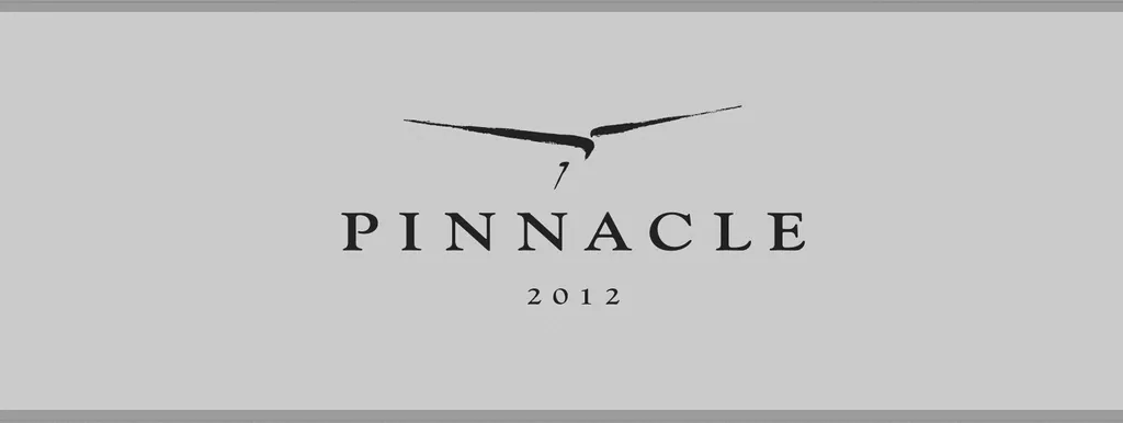 Pinnacle Pinot Noir Bottle