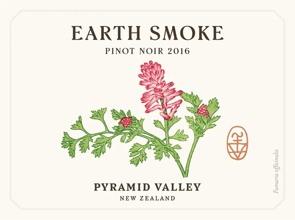 Earth Smoke Pinot Noir Bottle
