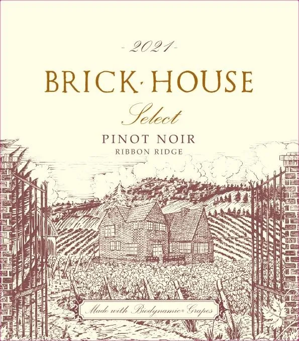 Select Pinot Noir Bottle
