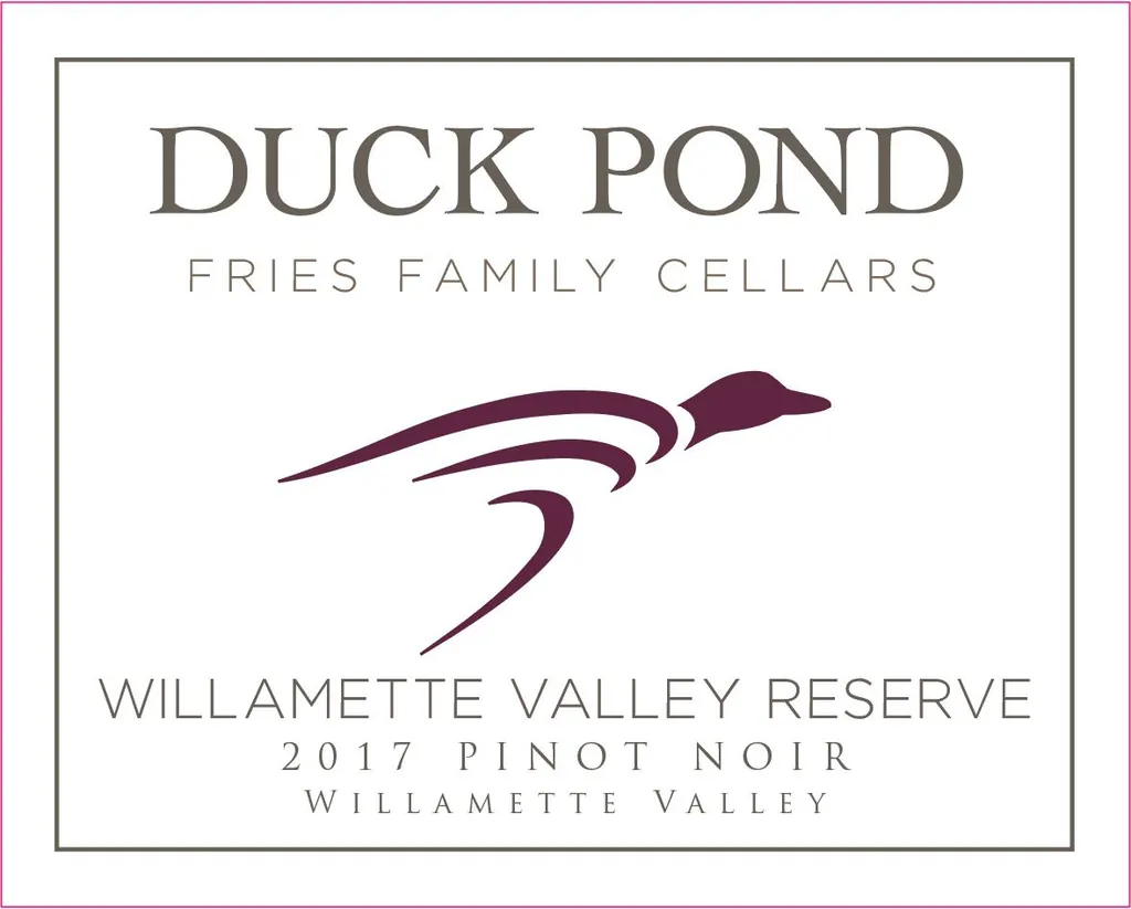 Willamette Valley Reserve Pinot Noir Bottle