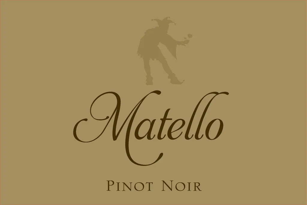 Whistling Pinot Noir Bottle