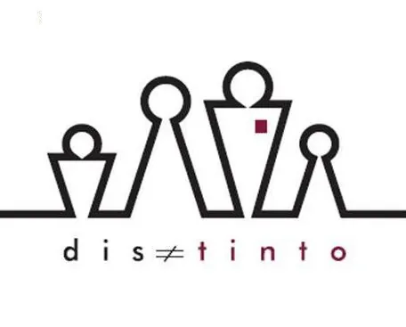 Dis-Tinto Distinto Bottle