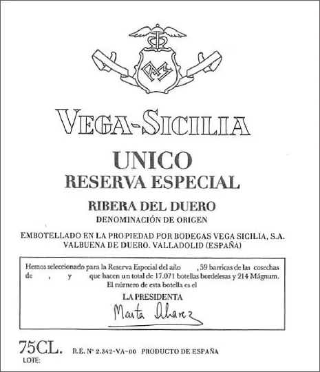 Unico Reserva Especial Bottle