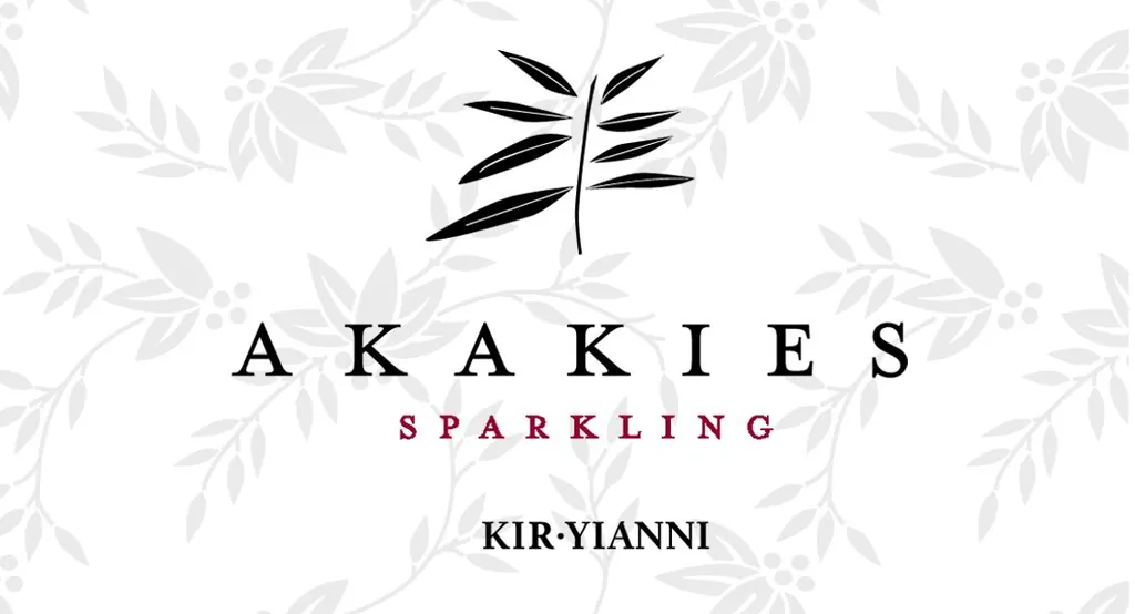Akakies Sparkling Rose Bottle
