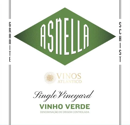 Vinho Verde Bottle