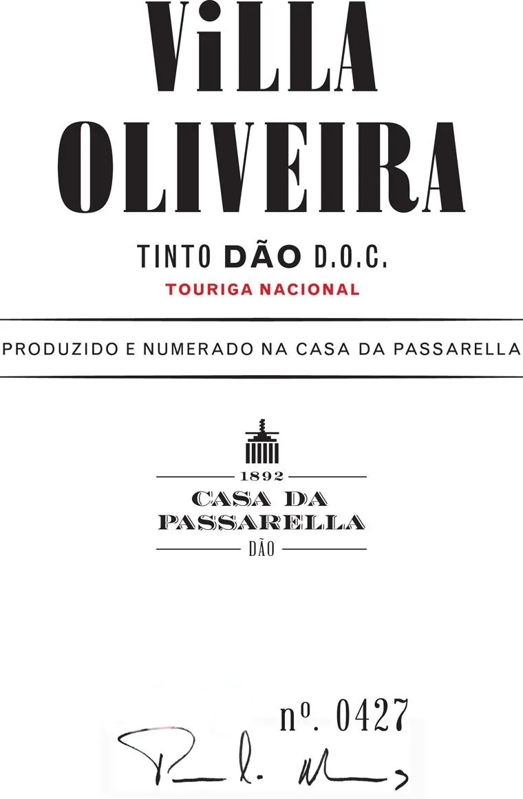 Villa Oliveira Touriga Nacional Bottle