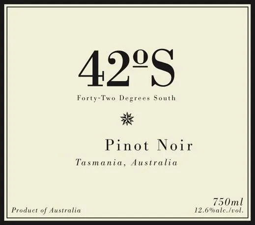 42 Degrees S Pinot Noir Bottle