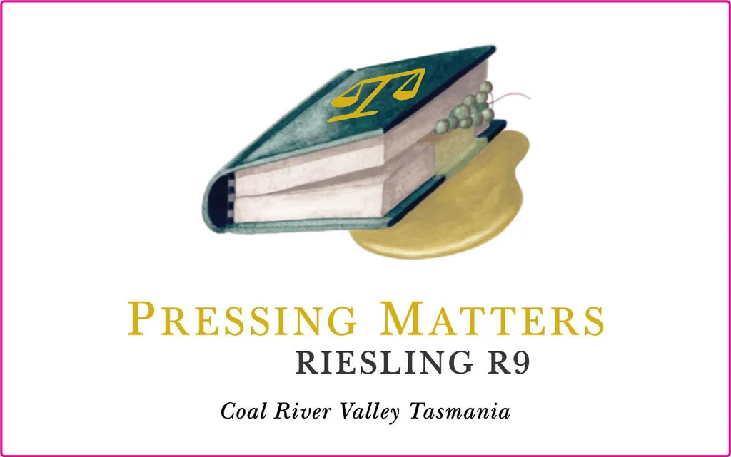 R9 Riesling Bottle