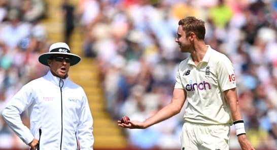 'Shut up and let us do the umpiring,' says umpire Kettleborough to Stuart Broad