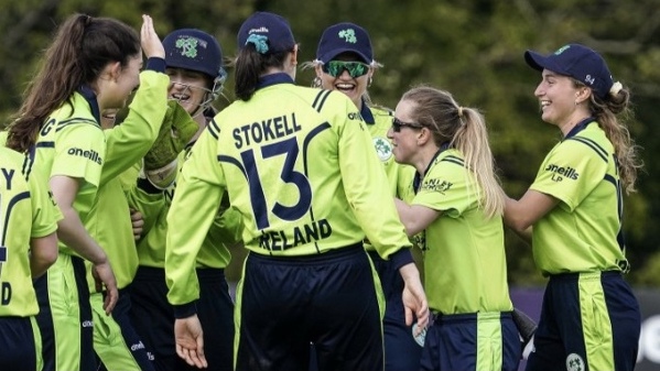  Cricket Ireland offers maiden professional contracts to female cricketers
