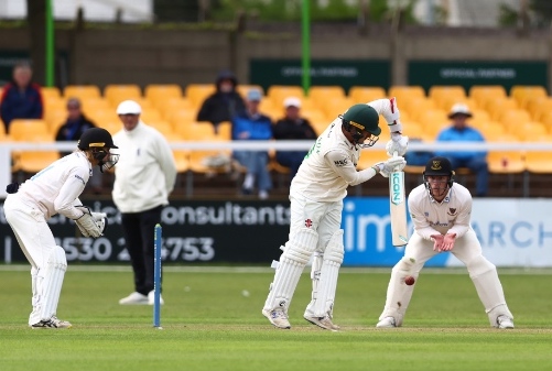 County Championship 2022 | Beard, Crocombe stuns Leicestershire as Sussex controls Day 1