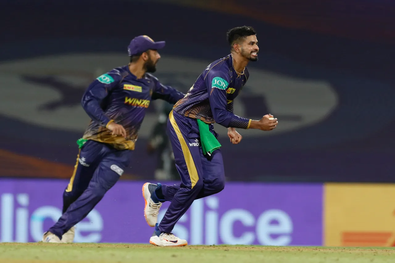 IPL 2022 | Kolkata manage to bust Mumbai's winning streak to keep hopes alive