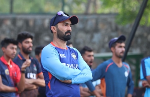 Dinesh Karthik vs Rishabh Pant: IND vs SA to decide wicketkeeper for T20 WC?