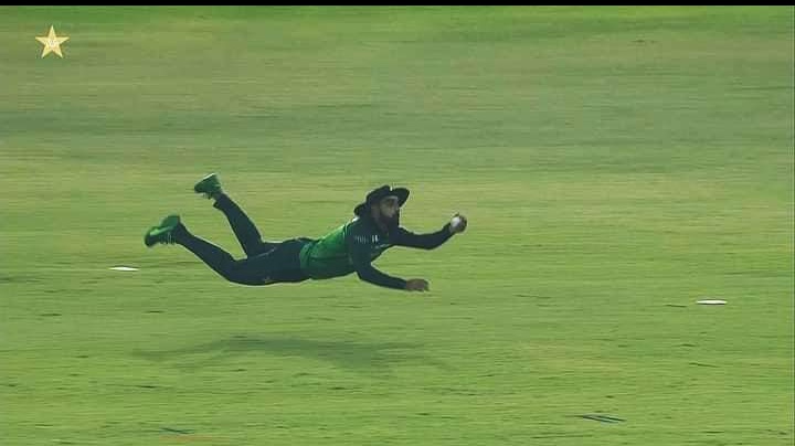 WATCH | Shadab Khan's incredible one-handed stunner to dismiss Shamarh Brooks