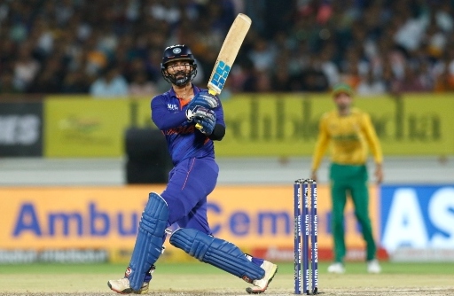 ‘The hunger is coming to the fore’- Aakash Chopra on Dinesh Karthik