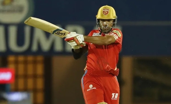 IPL 2022 | Shikhar Dhawan leapfrogs MR. IPL to become leading scorer against MI