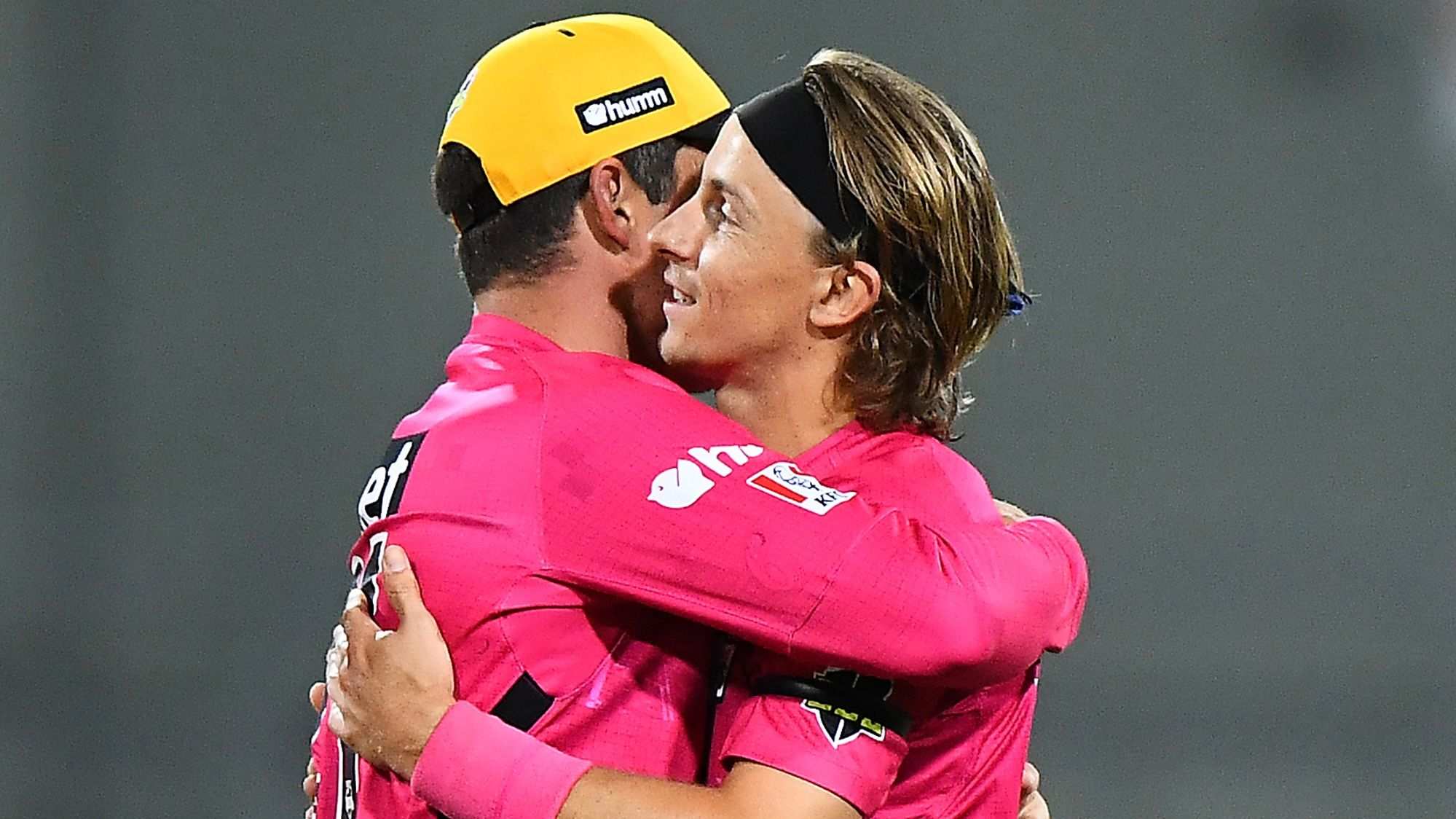 BBL 2021-22 | Hobart Hurricanes vs Sydney Sixers: Henriques, Tom Curran anchor SS to another win 