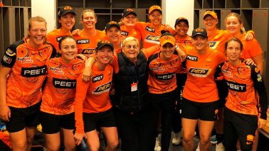 Perth Scorchers top WBBL league table; set up final match at Optus Stadium