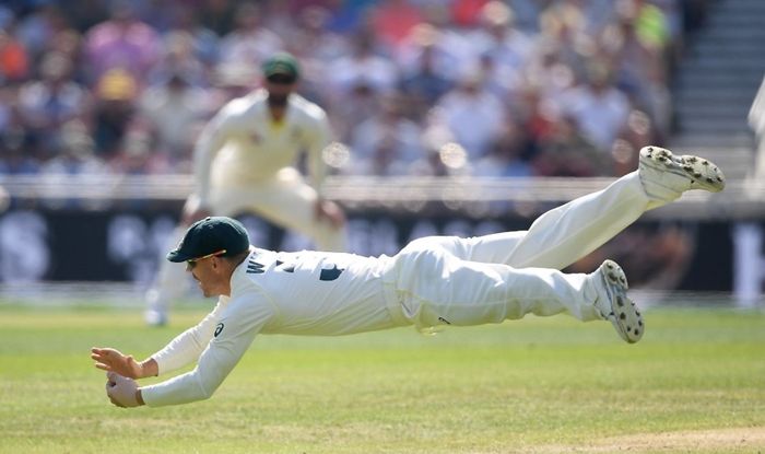 WATCH: David Warner's brilliant presence of mind sends Karunaratne packing