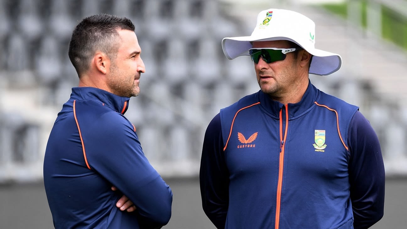 Former Proteas players come out to defend Boucher in racism saga