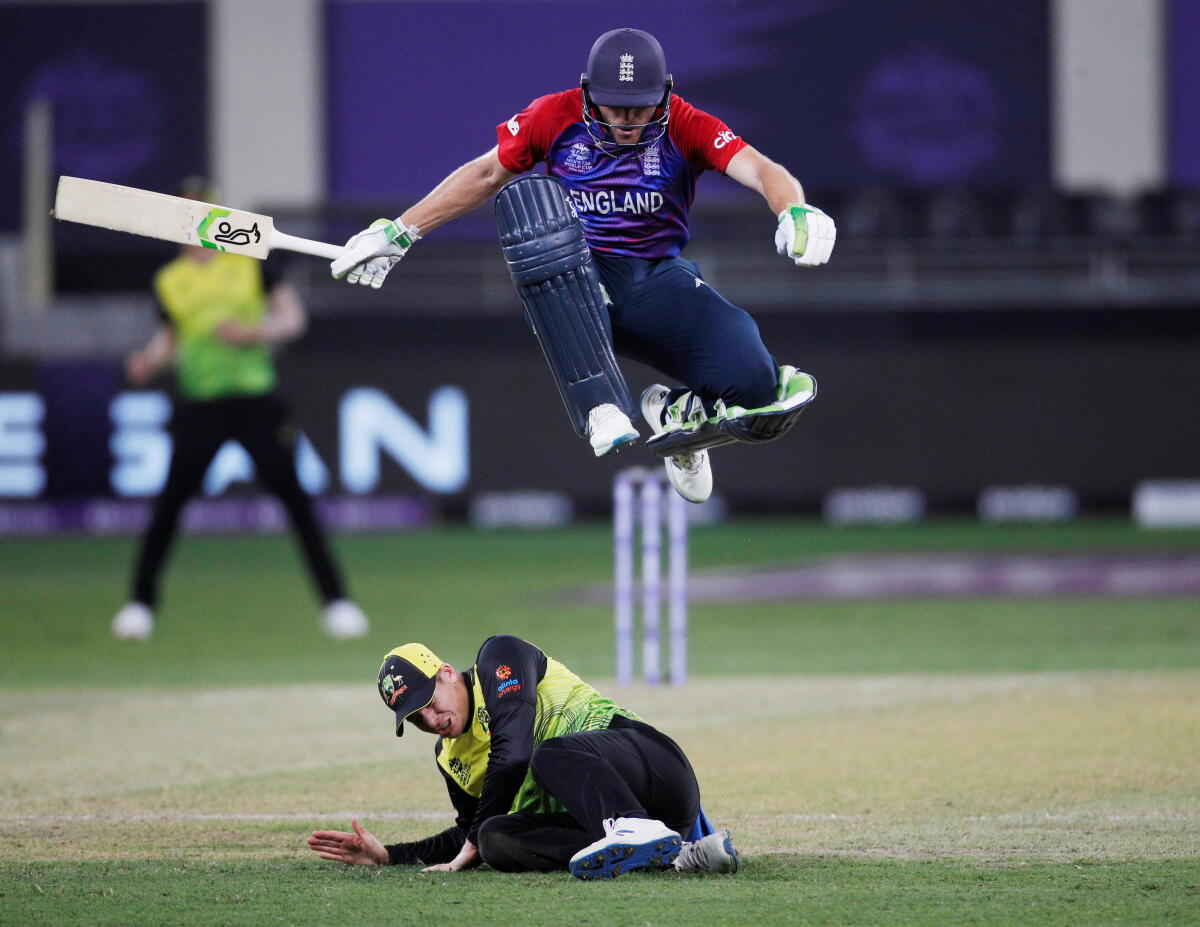 T20 World Cup | England make resounding statement as Buttler, Woakes, Jordan punish Australia 
