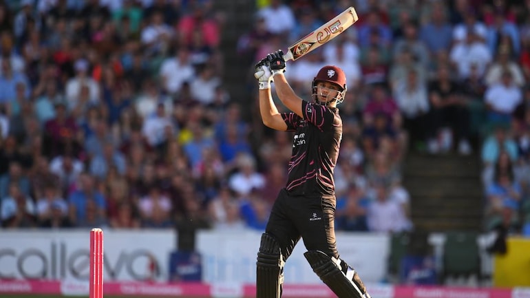 T20 Blast | WATCH: Rilee Rossouw at his devastating best in a 36-run over against Derbyshire