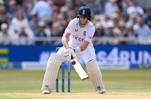 He’d be there for an hour batting on one leg: Joe Root’s father