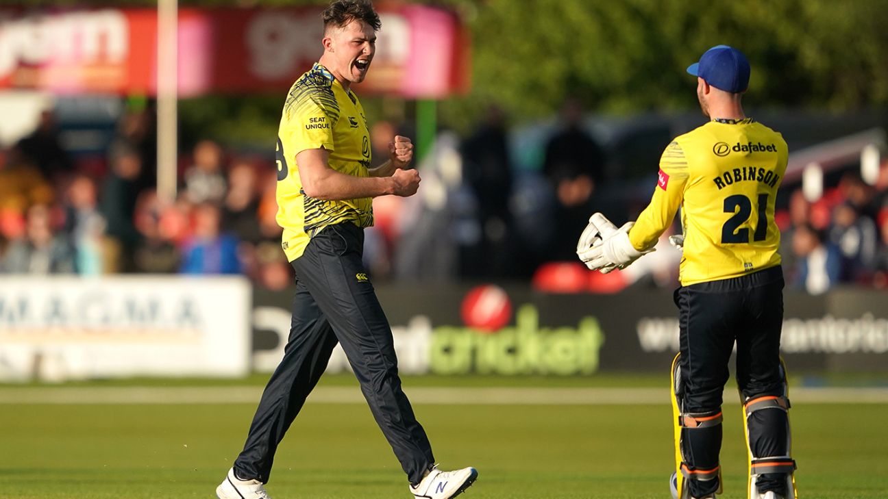 T20 Blast 2022 | Coughlin's all-round display hands Leicestershire a 54-run hammering