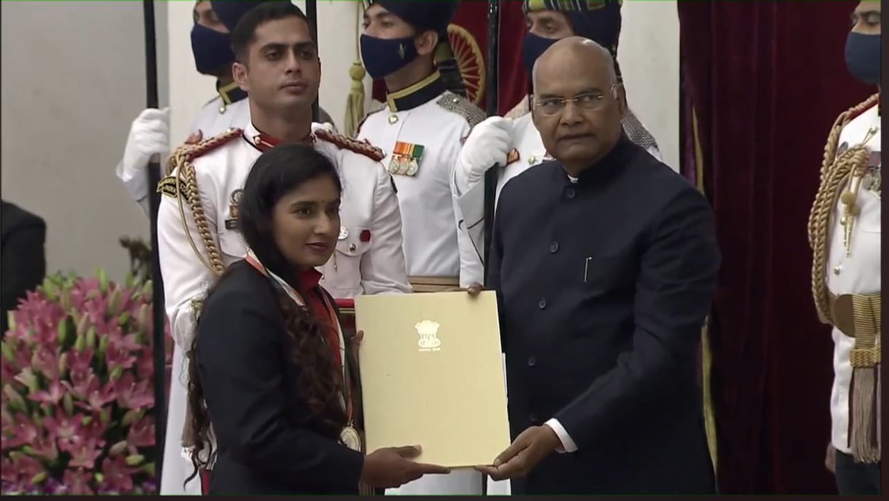 Mithali Raj becomes first women cricketer to win Major Dhyan Chand Khel Ratna Award