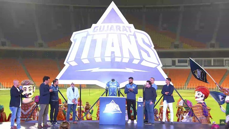 IPL 2022 | Gujarat Titans unveil their jersey at Ahmedabad