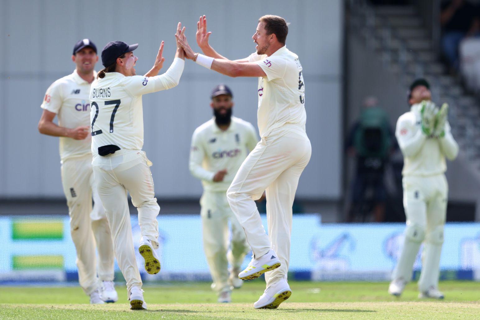 England announce revamped central contracts; Ollie Robinson, Jack Leach, Malan get their first