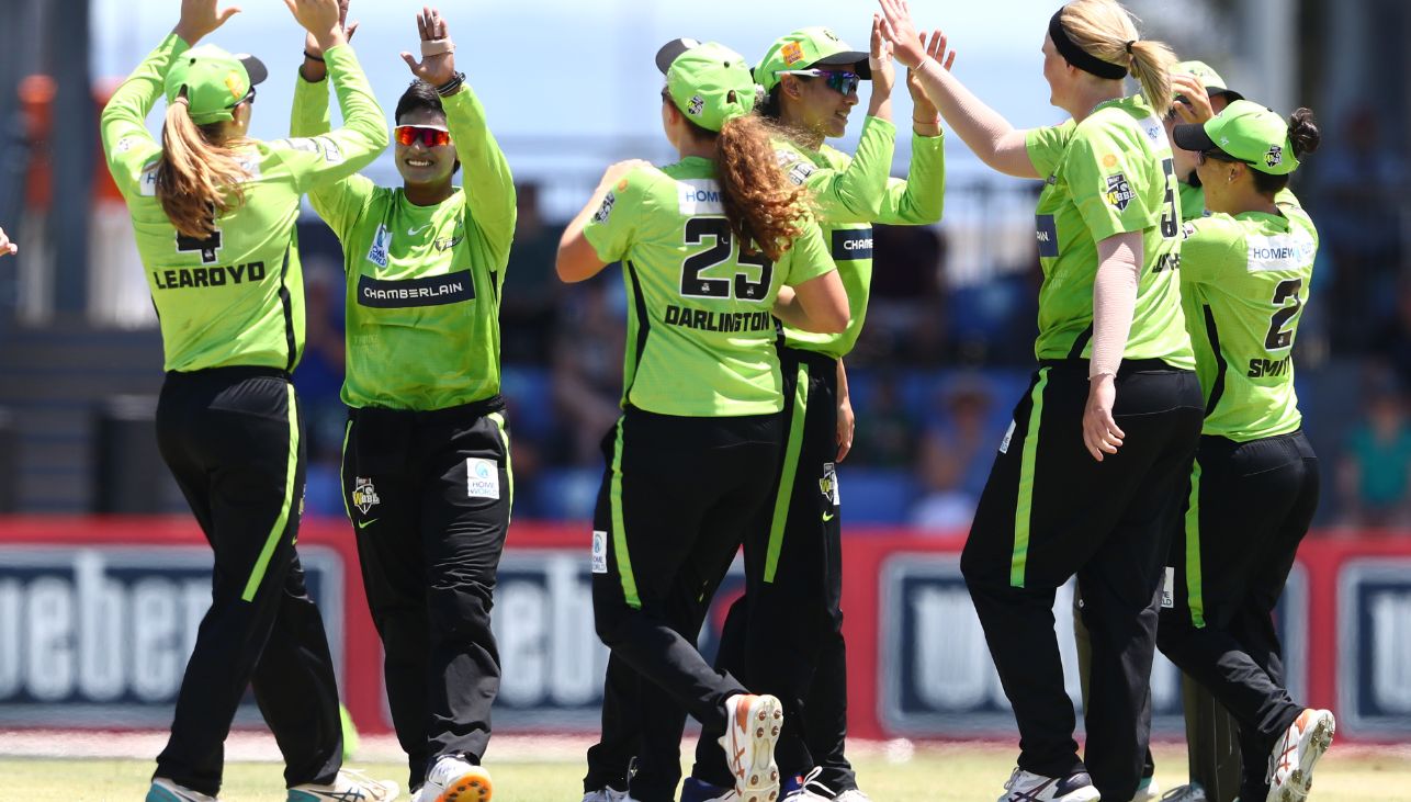 WBBL 2021 | Smriti Mandhana shine in Thunder’s derby win