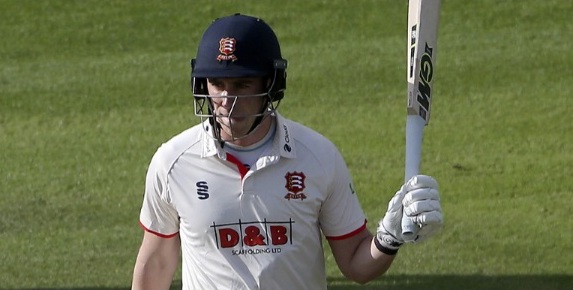 County Championship 2022 | Lawrence, Browne save bacon for Essex