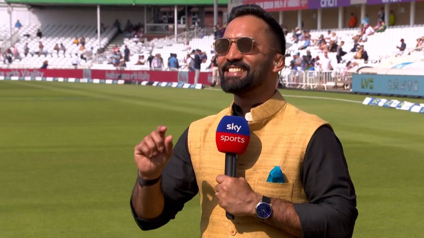 Watch 'Giorgio Armani of broadcasting’ Dinesh Karthik depart for IPL after fabulous show in England