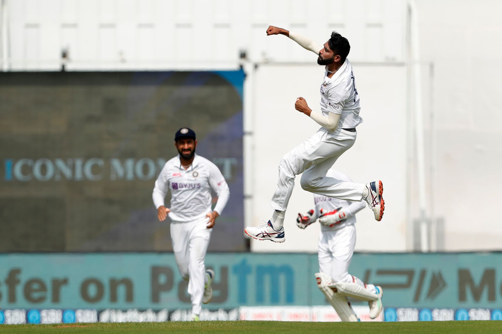 IND vs NZ | 2nd Test, Day 2: Fiery Mohammed Siraj wipes out New Zealand top order in new ball spell