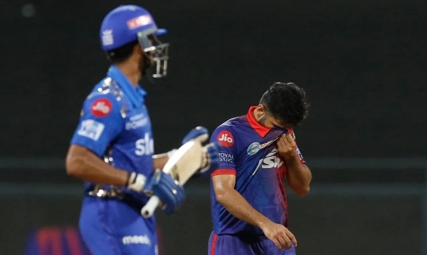 IPL 2022 | MI vs DC | Bumrah, David brings gloom for Delhi Capitals