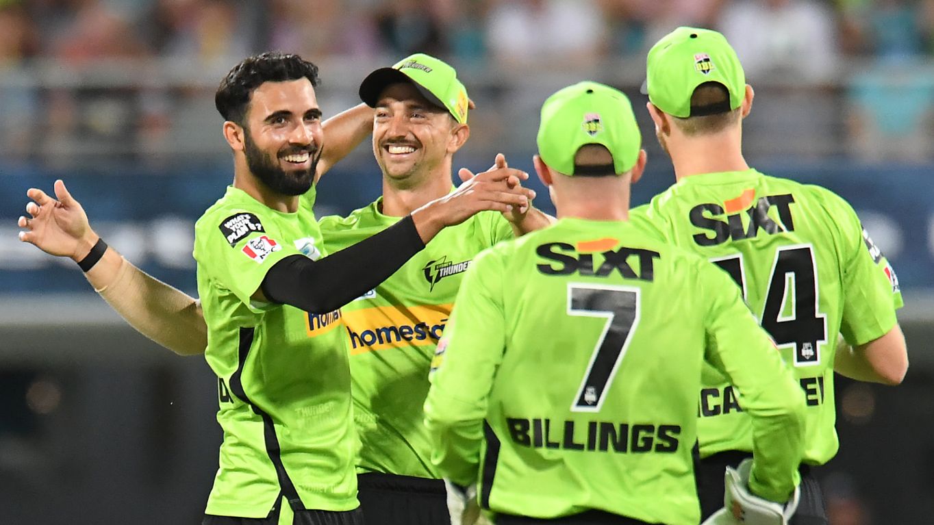 BBL 11 | Saqib Mahmood demolishes Heat on Big Bash debut