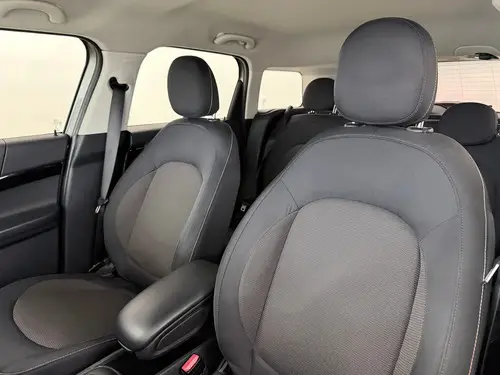 Mini Countryman PEPPER AT L17 2018