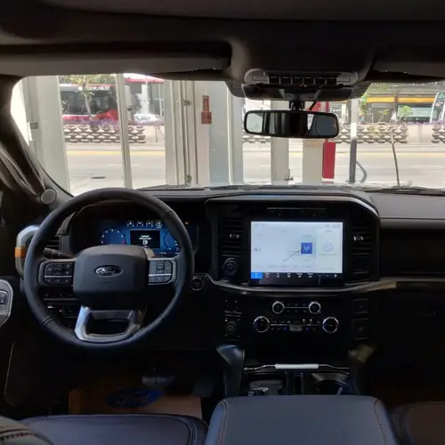 Ford F-150 5.0L V8 Tremor 4X4 At 2025