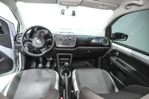 Volkswagen Up! 1.0 High Up! 75cv 2016