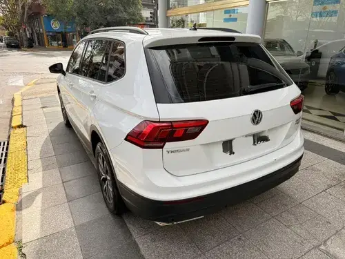 Volkswagen Tiguan Allspace 1.4 Tsi Trendline 150Cv 2Wd Dsg 2020