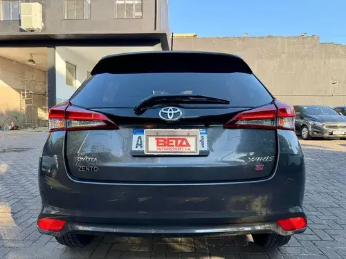 Toyota Yaris 1.5 S CVT 5P L20 2022